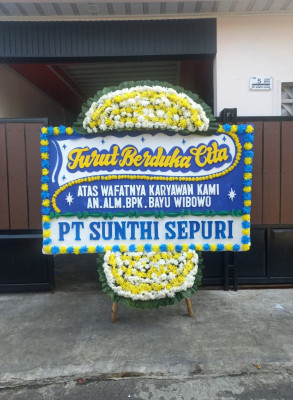Papan Bunga Duka di Tanak Rarang